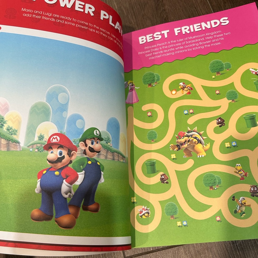Super Mario Sticker Book - Picture 3 of 5